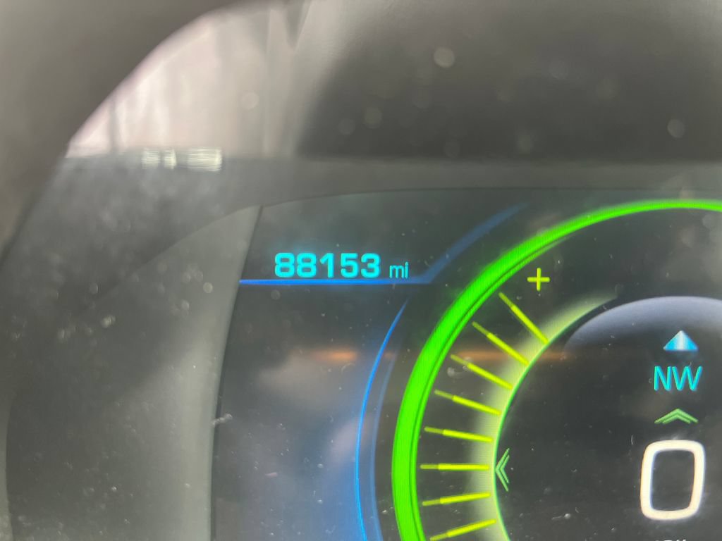 Used 2018 Chevrolet Volt Premier w/ Driver Confidence Package FWD image 21