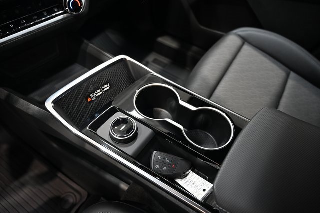 New 2026 Chevrolet Equinox LT w/ Convenience Package II image 18