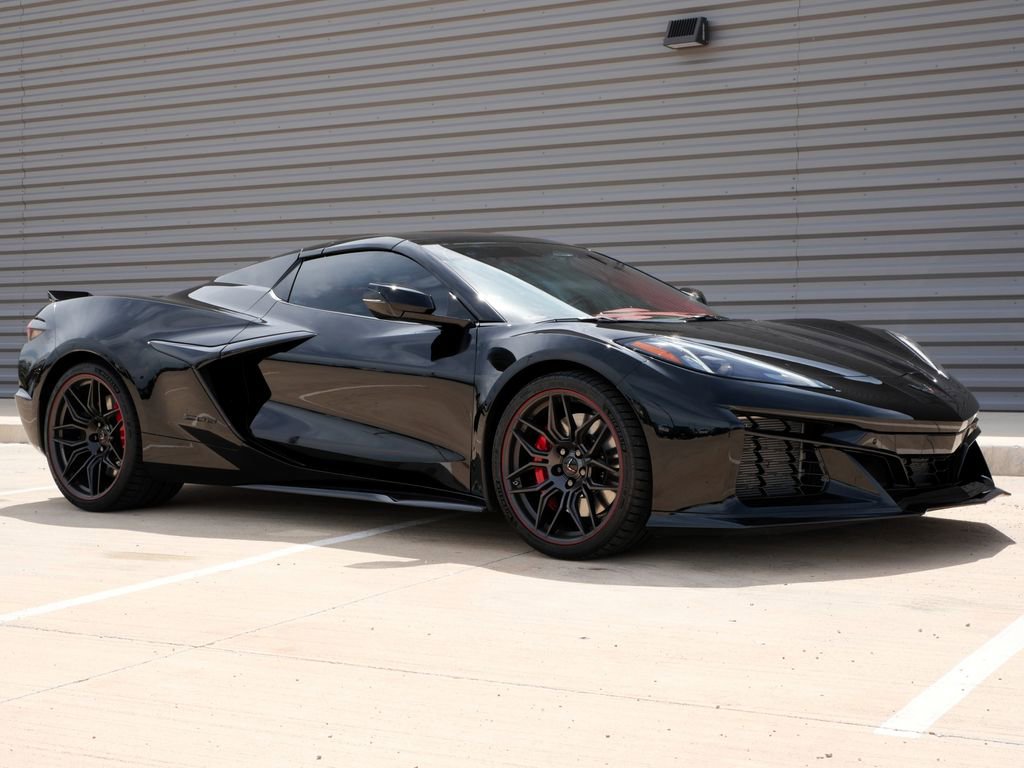 Used 2026 Chevrolet Corvette Z06 w/ Stealth Interior Trim Package RWD image 1
