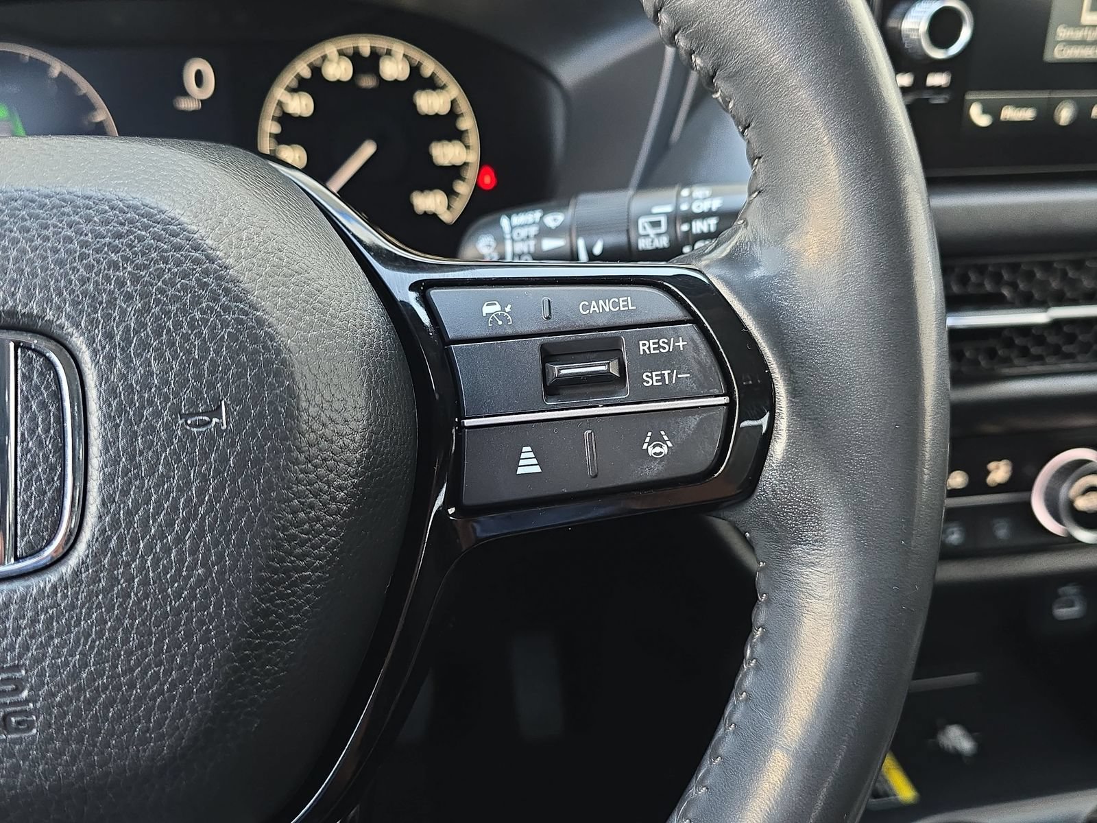 Used 2024 Honda HR-V EX-L image 17