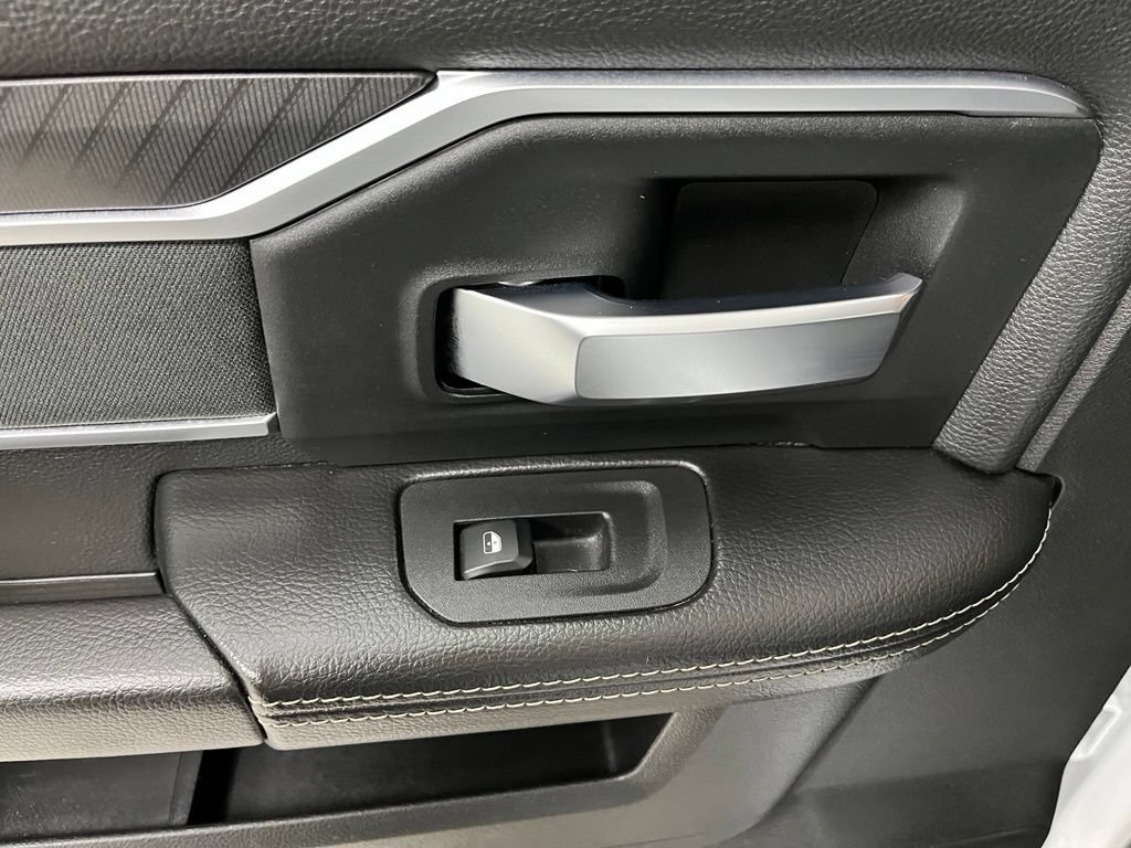 Used 2025 RAM 2500 Big Horn AWD/4WD image 43