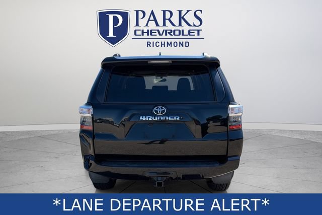 Used 2019 Toyota 4Runner SR5 AWD/4WD image 7
