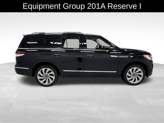 Used 2024 Lincoln Navigator Reserve AWD/4WD image 5