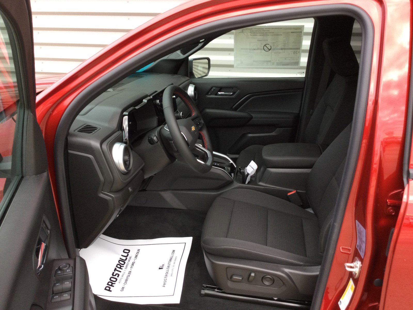 New 2025 Chevrolet Colorado LT w/ Advanced Trailering Package image 8