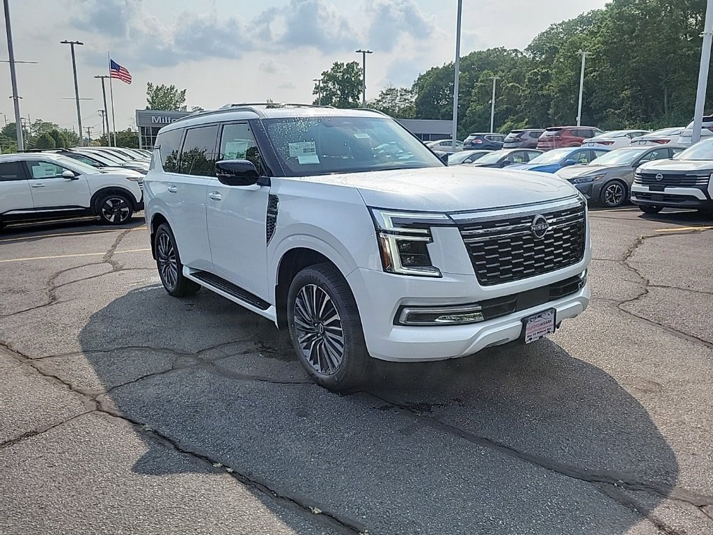 Used 2025 Nissan Armada Platinum Reserve image 7