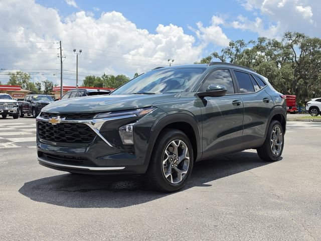 Used 2026 Chevrolet Trax LT w/ LT Convenience Package FWD image 8