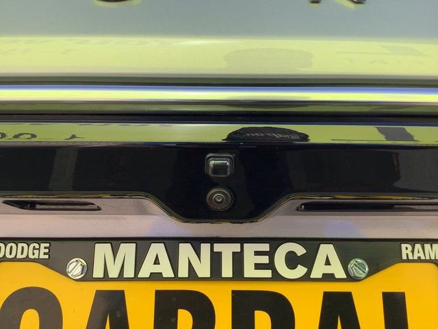 New 2023 Jeep Wagoneer Series III w/ Preferred Equipment Group image 32