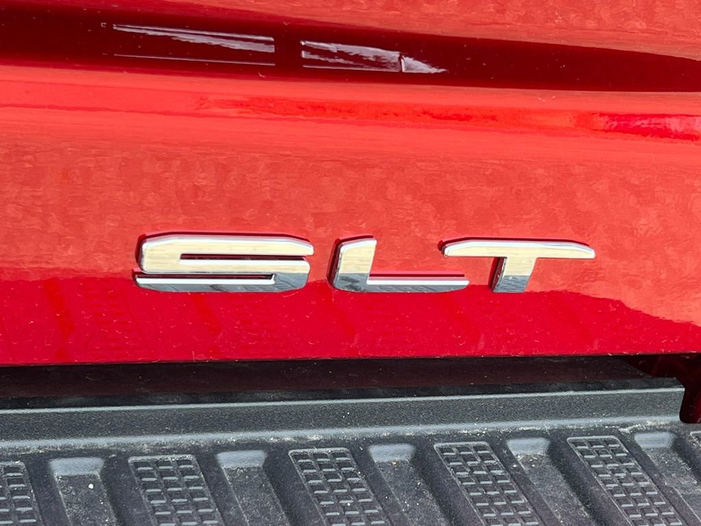 New 2026 GMC Sierra 2500 SLT w/ SLT Premium Package image 14