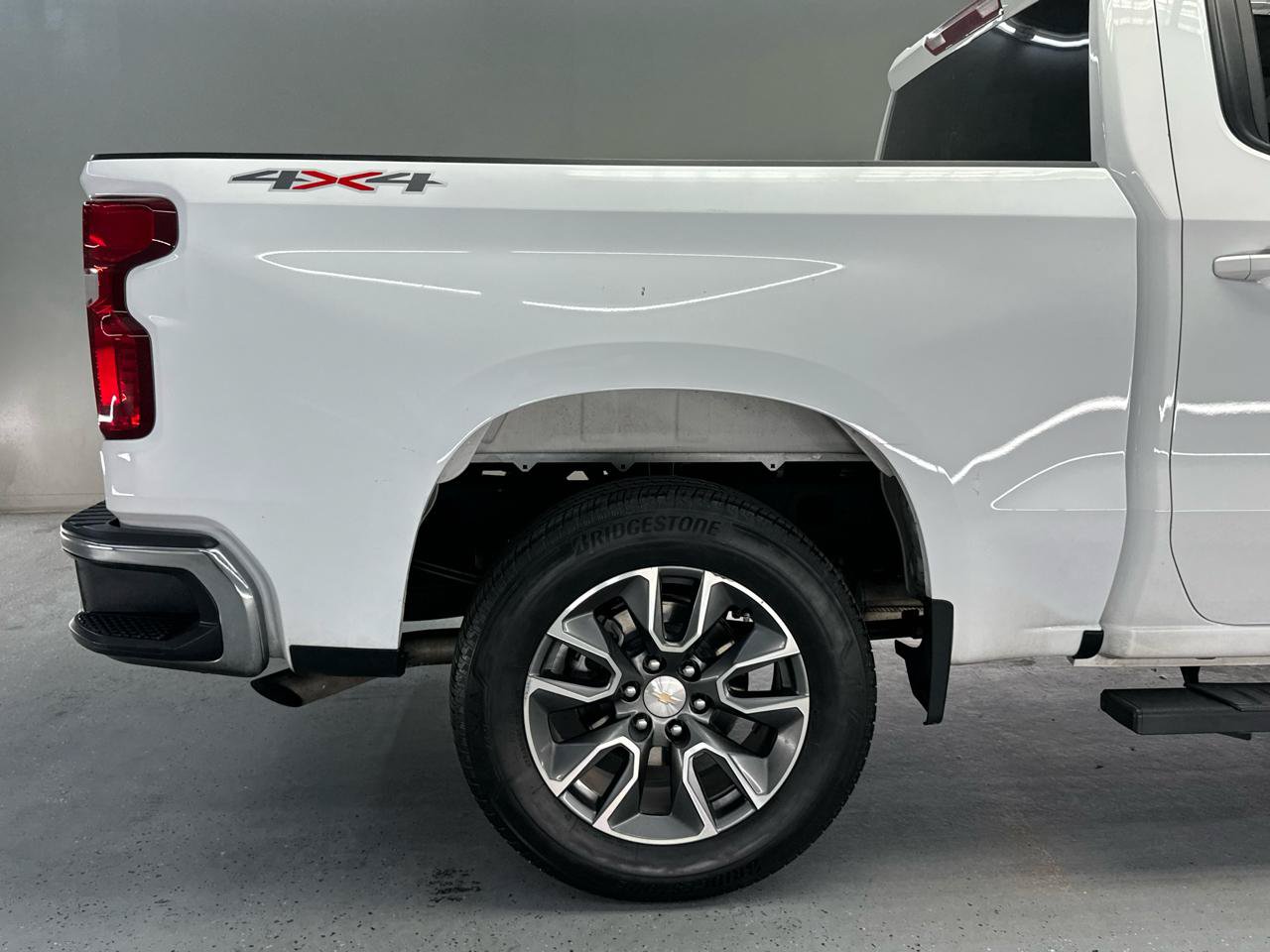 Used 2024 Chevrolet Silverado 1500 LT AWD/4WD image 11