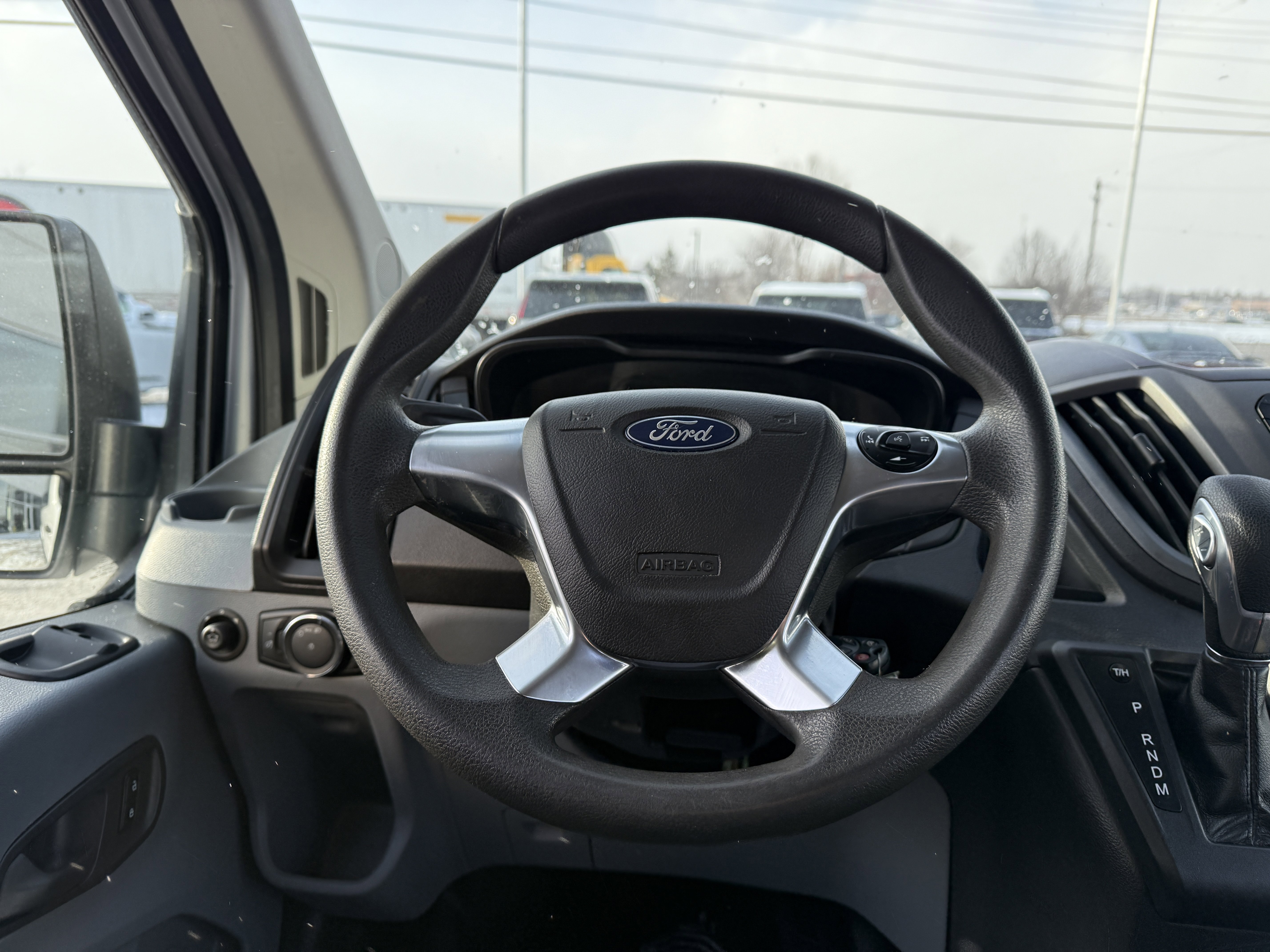 Used 2018 Ford Transit 350 XL image 15