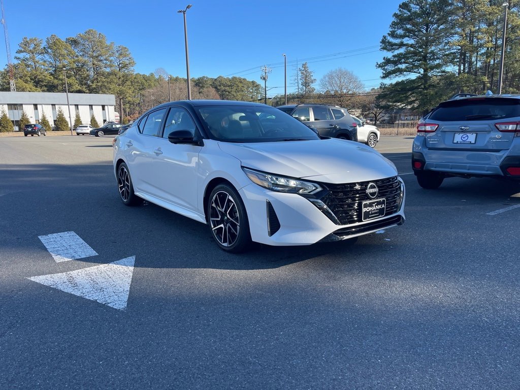 Used 2024 Nissan Sentra SR w/ SR Premium Package image 4