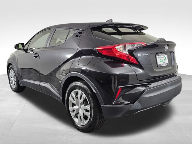 Used 2019 Toyota C-HR LE FWD image 5