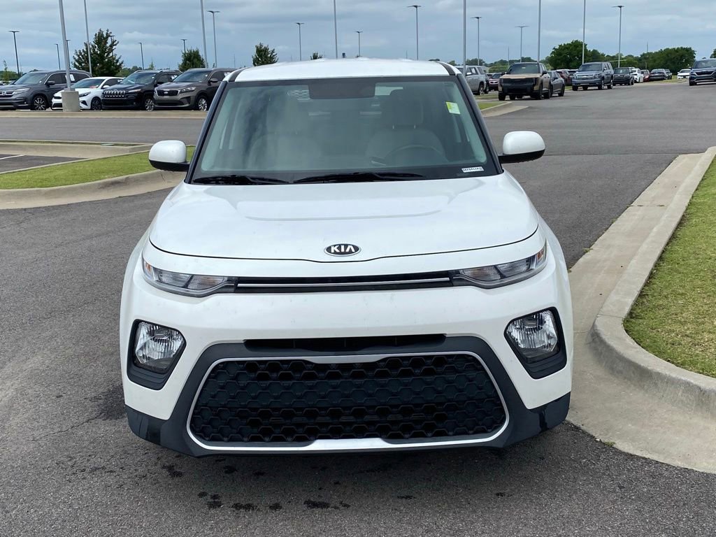 Certified 2021 Kia Soul LX FWD image 2
