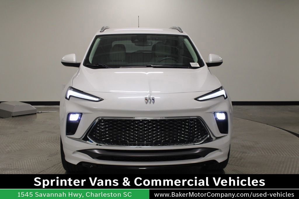 Used 2025 Buick Encore GX Avenir w/ Avenir Convenience Package FWD image 10