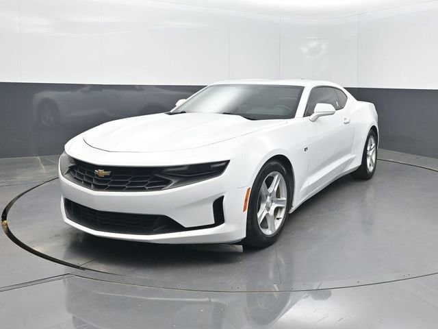 Used 2020 Chevrolet Camaro LT RWD image 1
