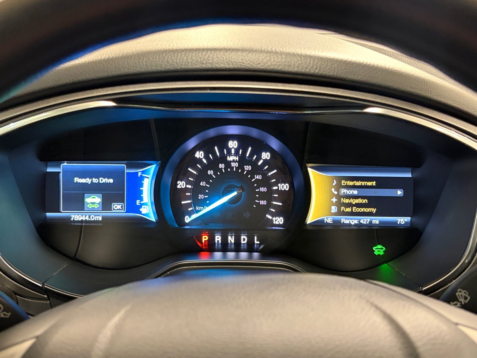 Used 2020 Ford Fusion SE FWD image 21