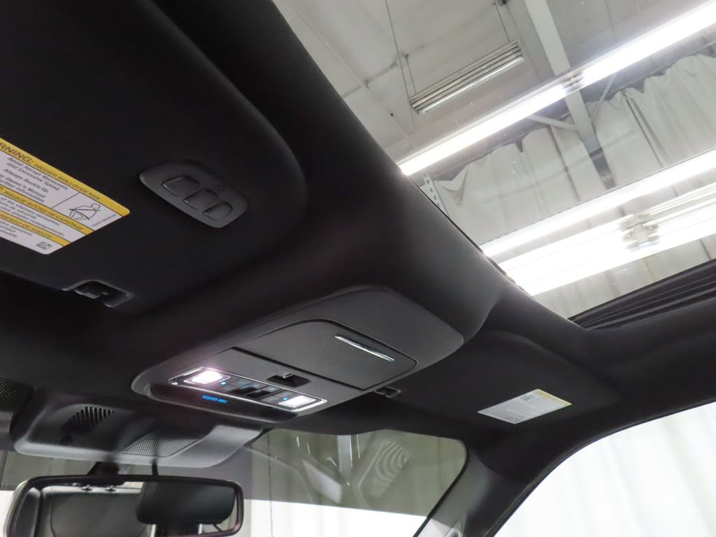 Used 2025 Ford F150 Lariat AWD/4WD image 23