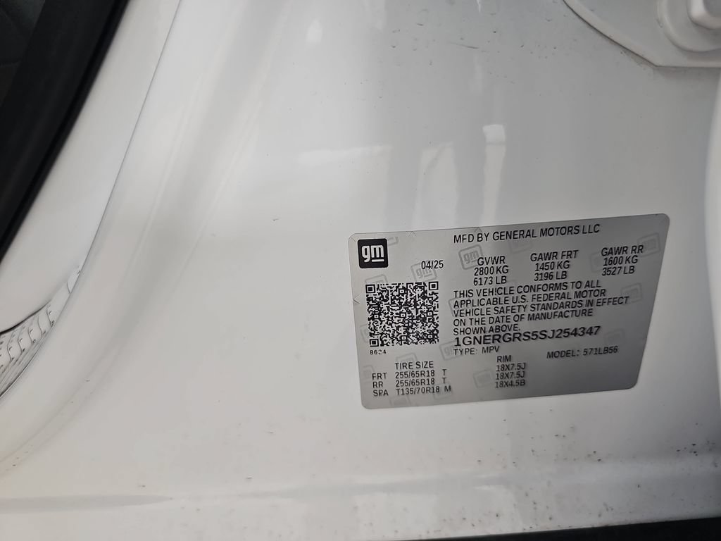 Used 2025 Chevrolet Traverse LT FWD image 44