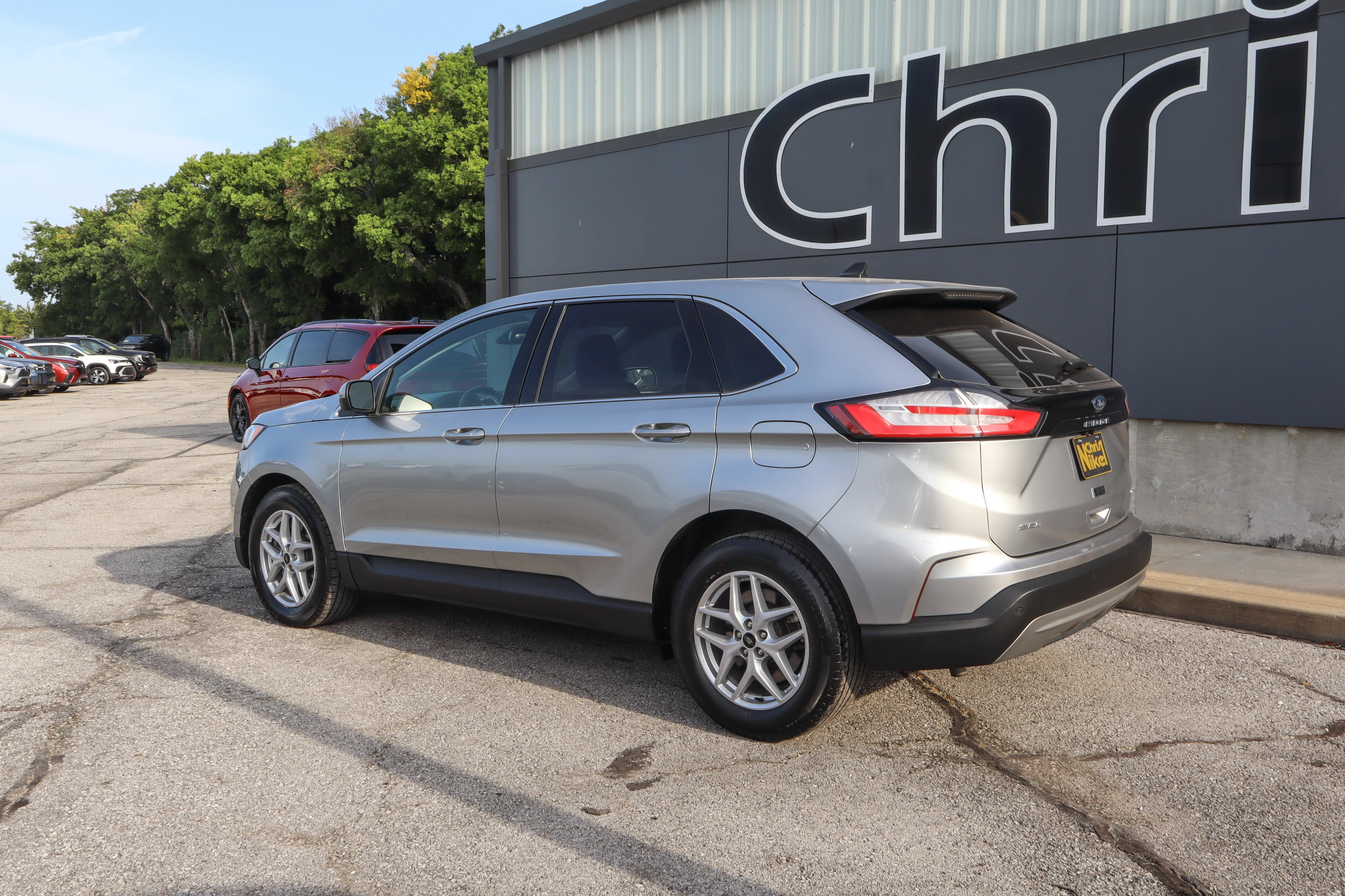 Used 2024 Ford Edge SEL AWD/4WD image 6