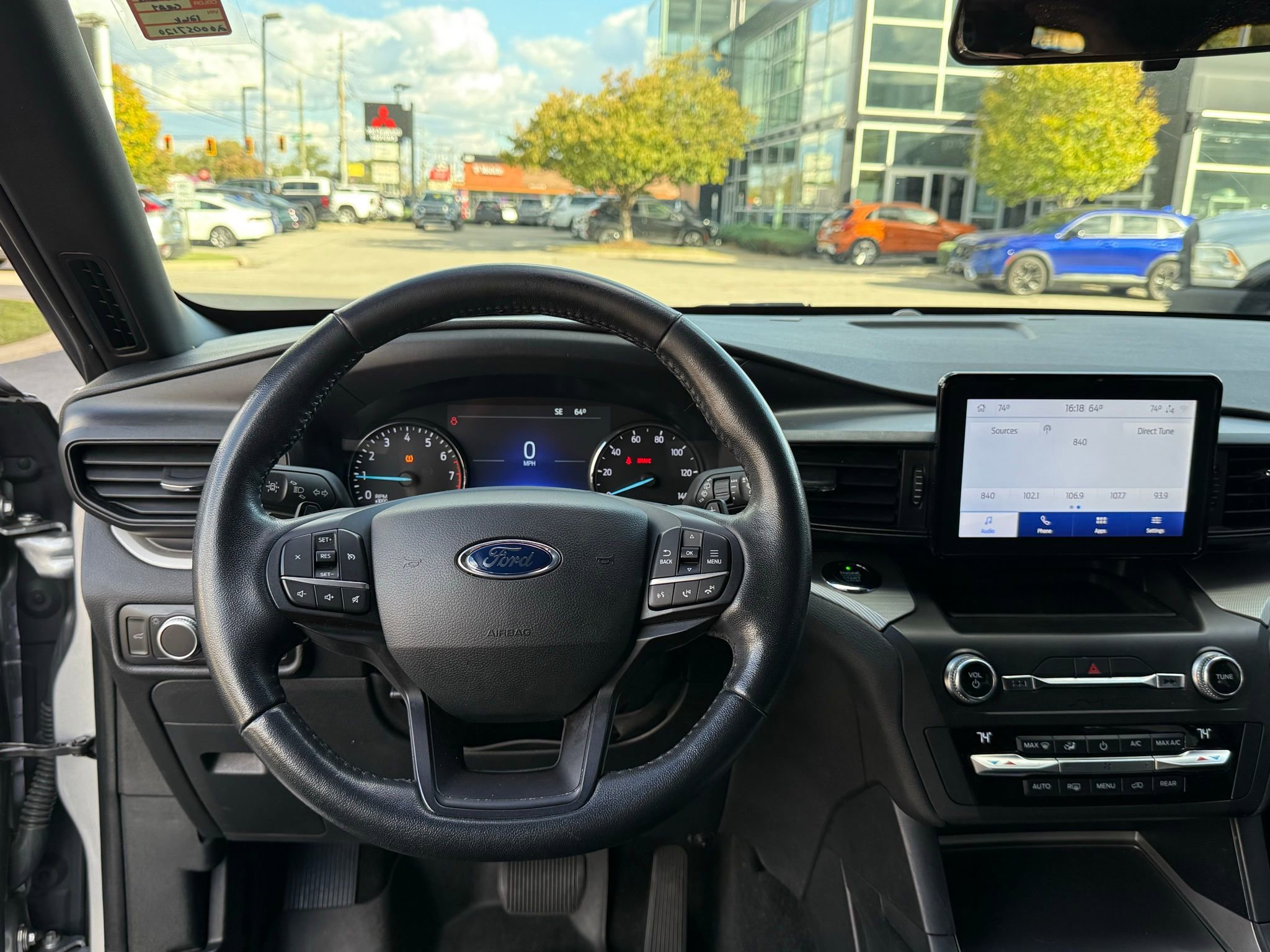 Used 2020 Ford Explorer XLT image 47