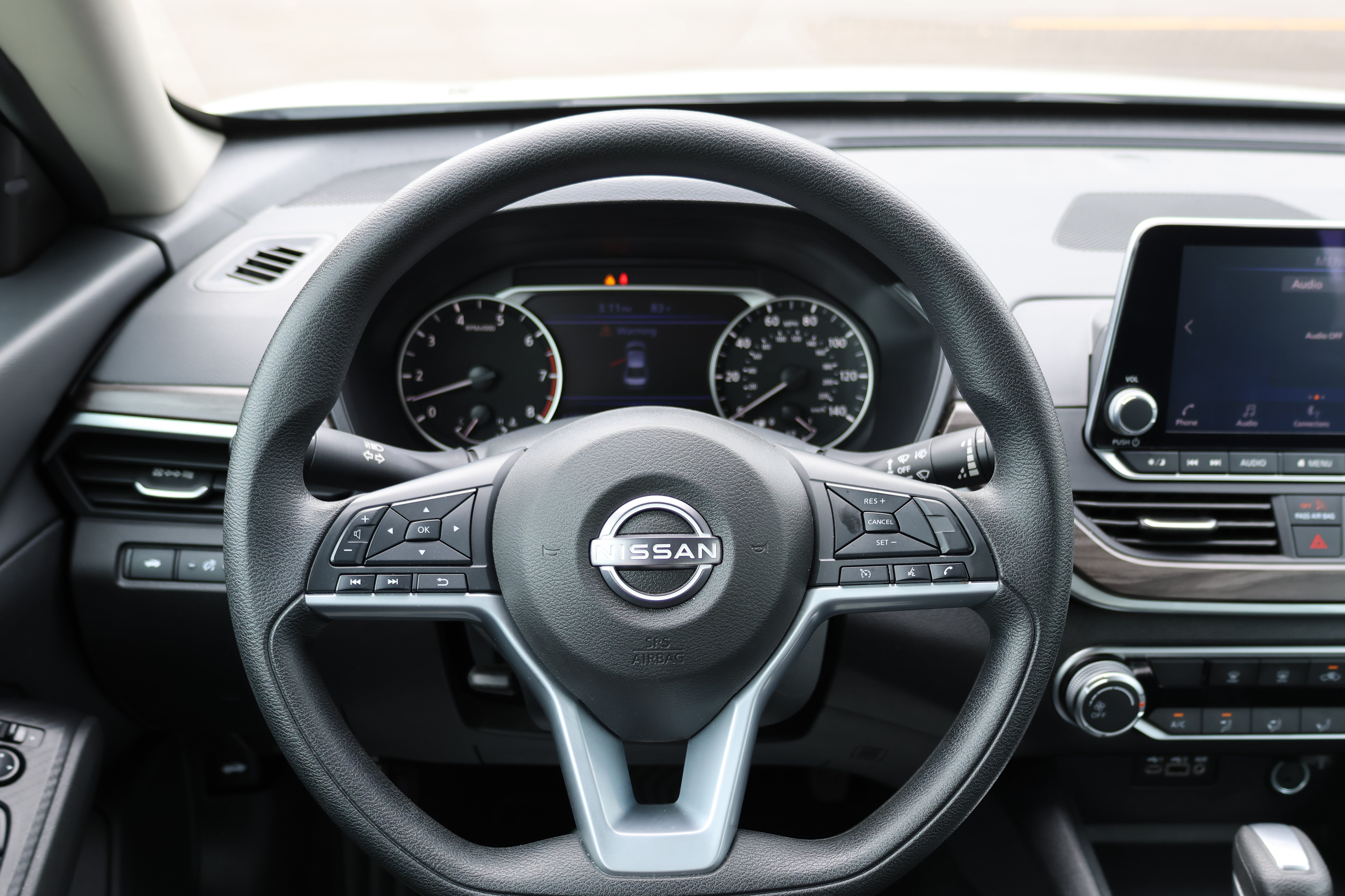 Used 2025 Nissan Altima 2.5 SV FWD image 28