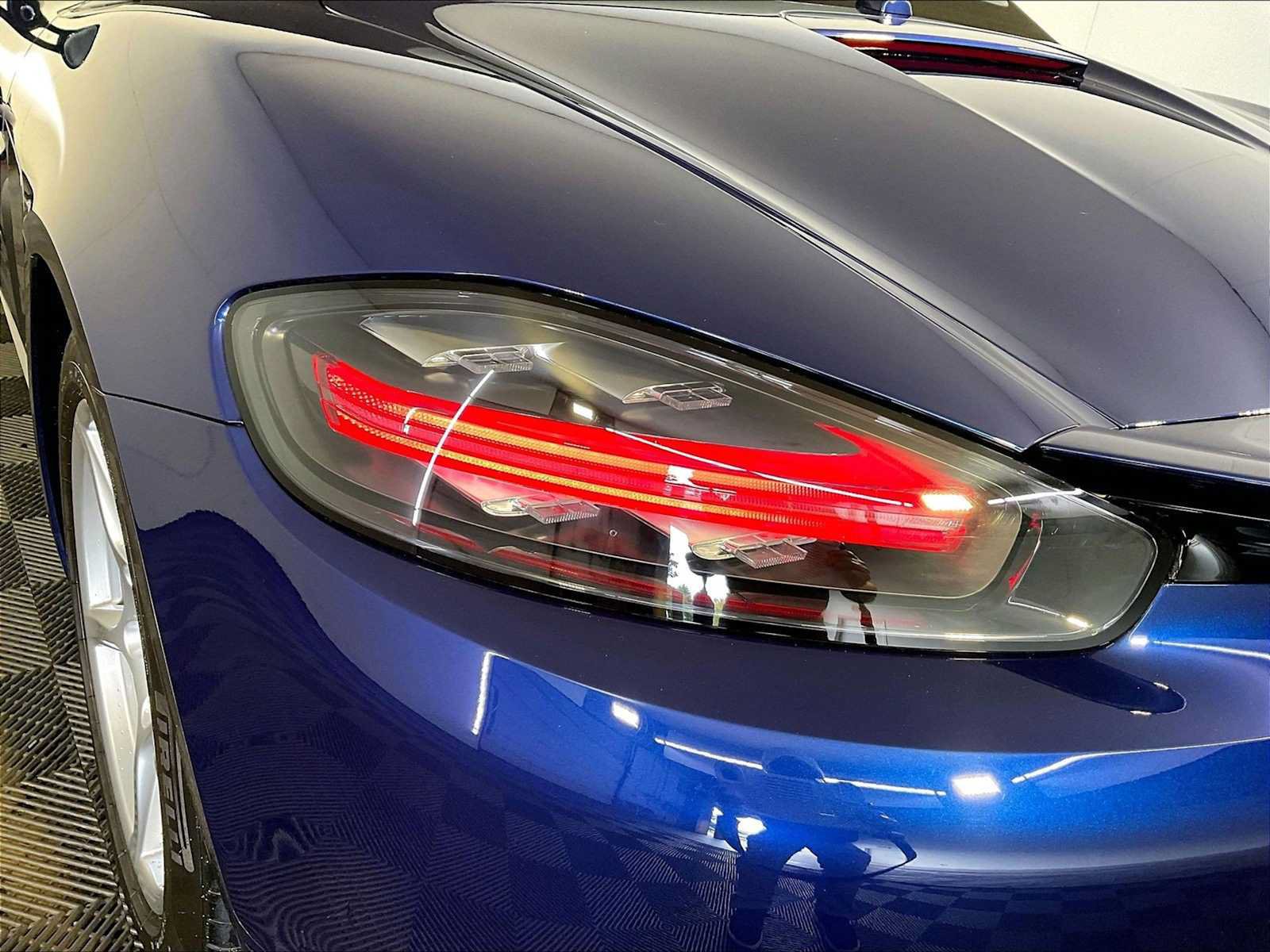 Certified 2022 Porsche 718 Boxster RWD image 30