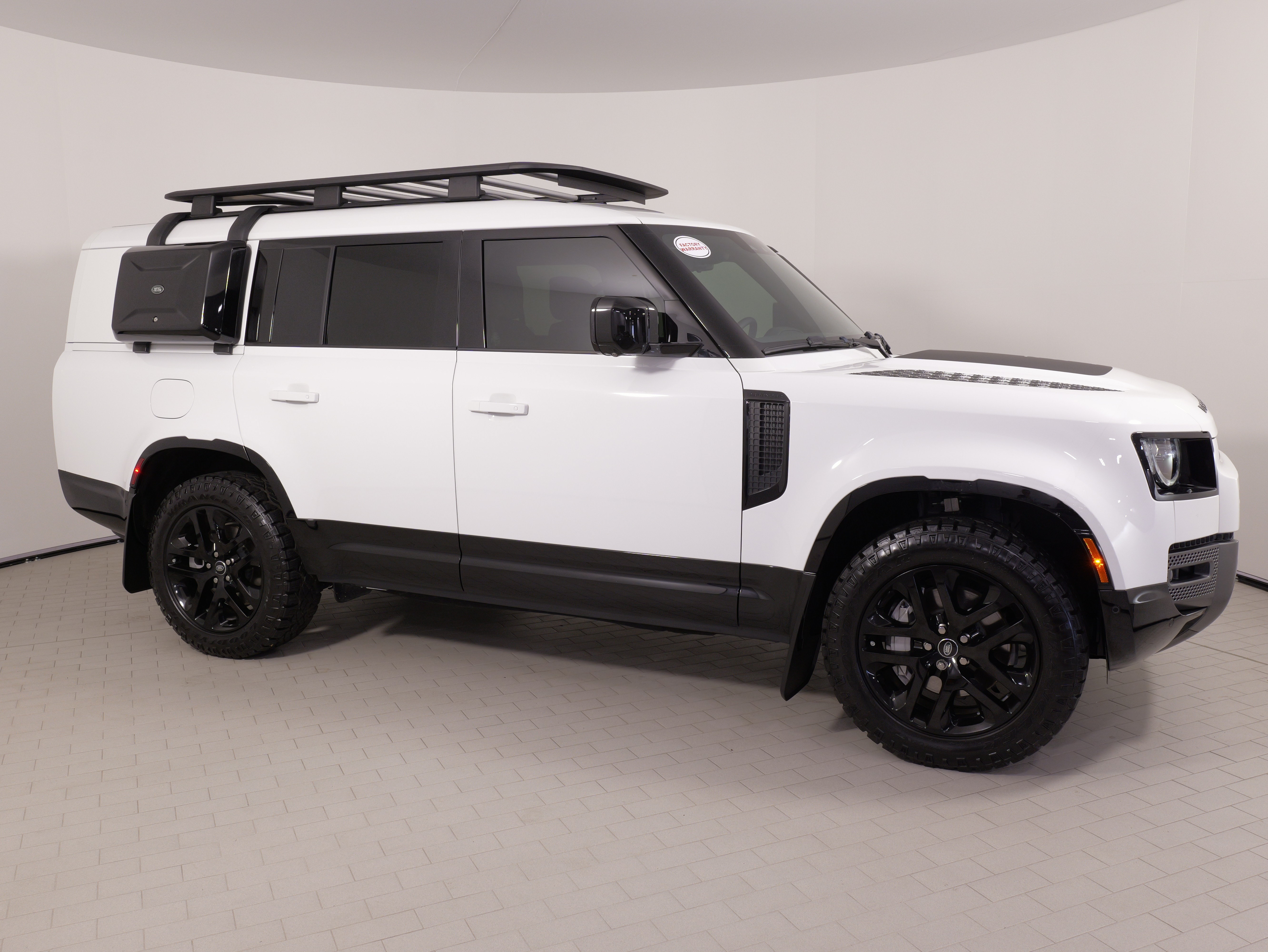 Used 2024 Land Rover Defender 130 Outbound AWD/4WD image 9