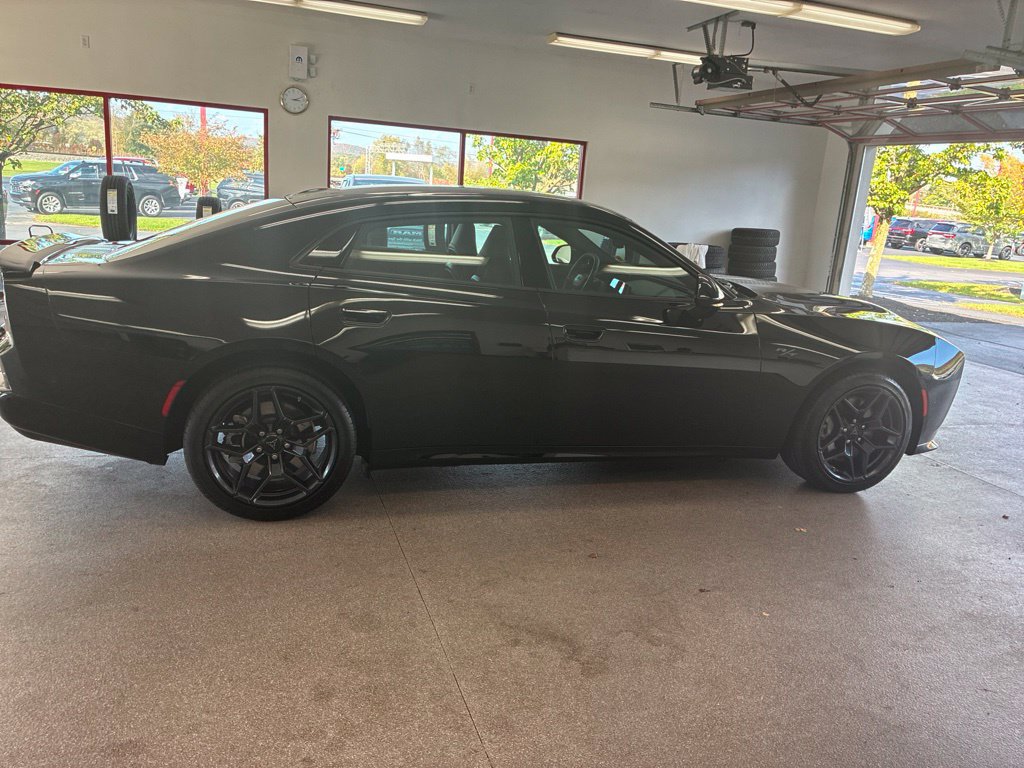 Used 2026 Dodge Charger R/T AWD/4WD image 25