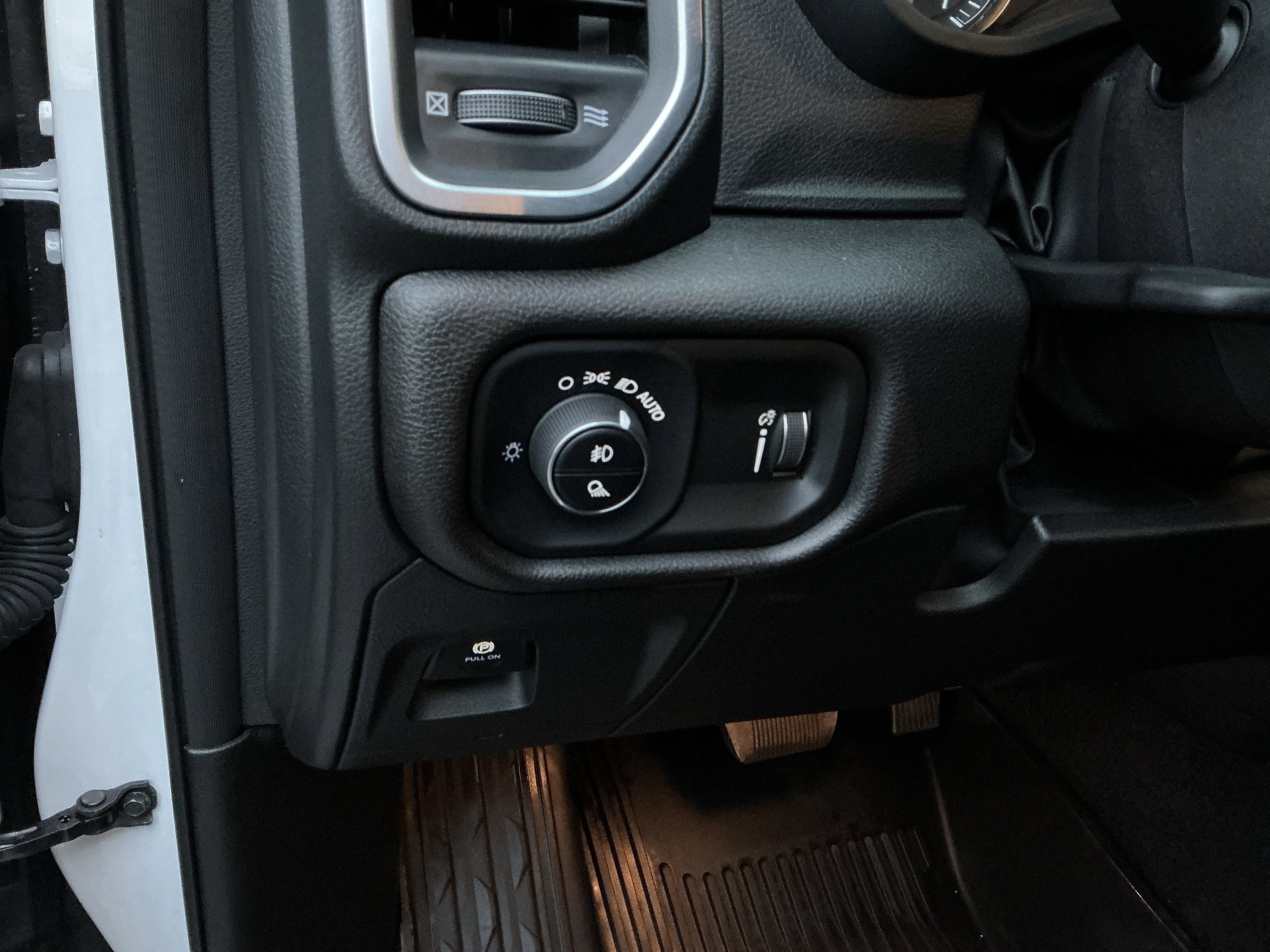 Used 2025 RAM 1500 Big Horn image 26