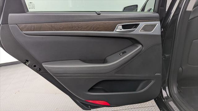 Used 2018 Genesis G80 3.8 w/ Option Group 03 RWD image 16