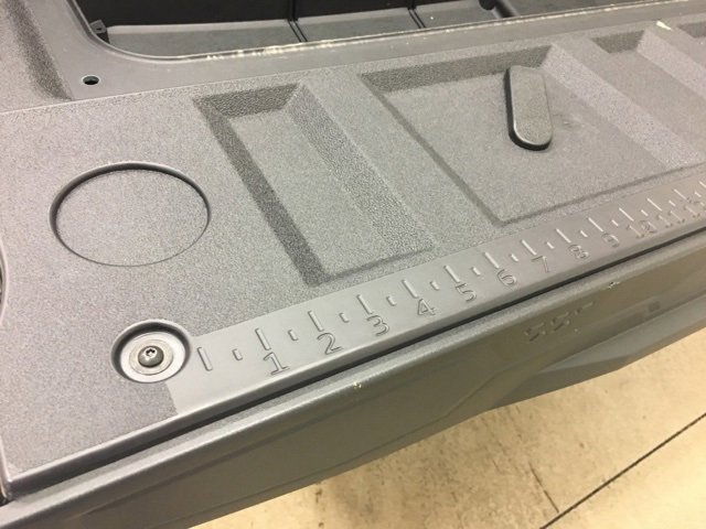 Used 2025 Chevrolet Colorado Z71 w/ Technology Package image 18