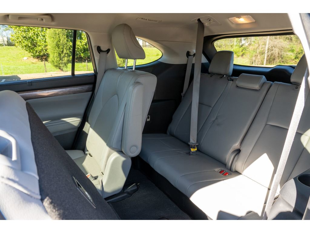 Used 2020 Toyota Highlander Limited image 15