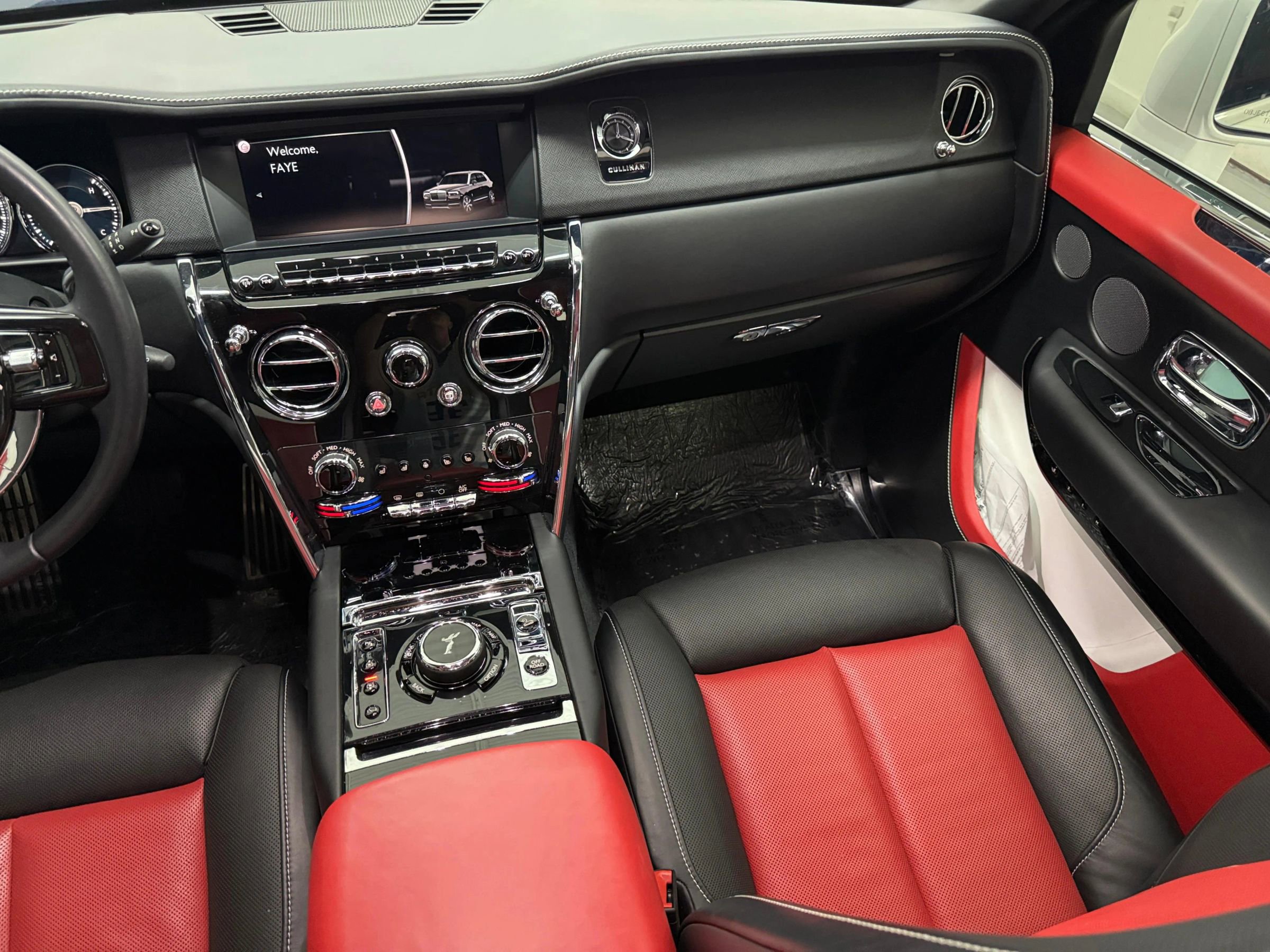 Used 2020 Rolls-Royce Cullinan image 34