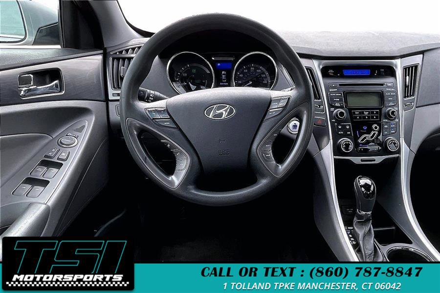 Used 2012 Hyundai Sonata Hybrid FWD image 5