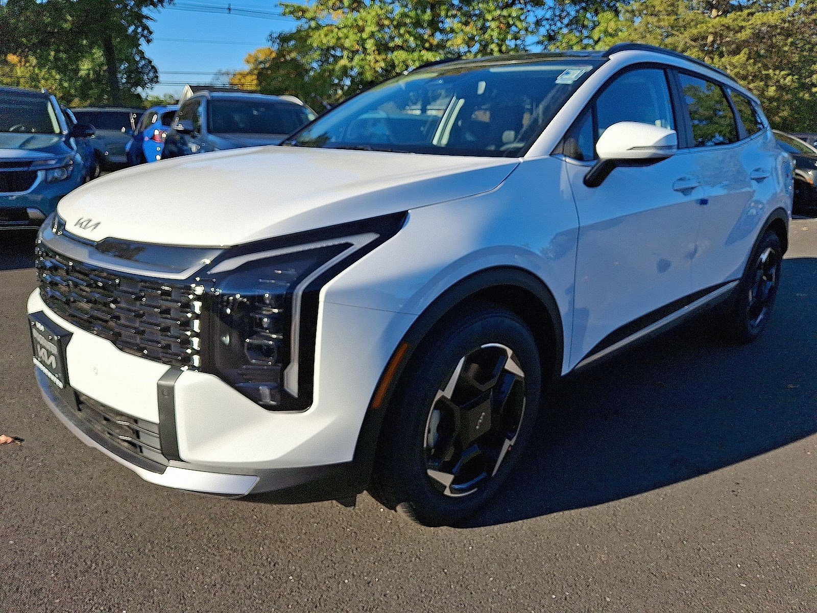 New 2026 Kia Sportage EX w/ EX Panorama Roof Package FWD image 3