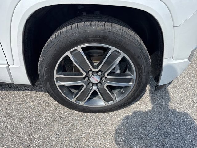 Used 2019 GMC Acadia Denali w/ Technology Package FWD image 13