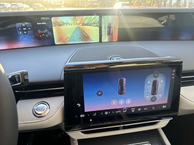 New 2026 Lincoln Nautilus Reserve AWD/4WD image 17