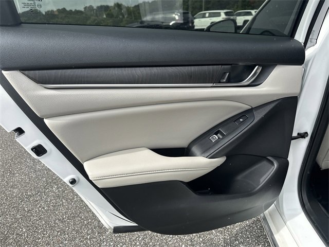 Used 2020 Honda Accord Touring image 20