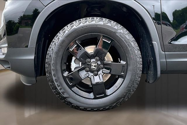 Used 2025 Honda Ridgeline Black Edition image 29