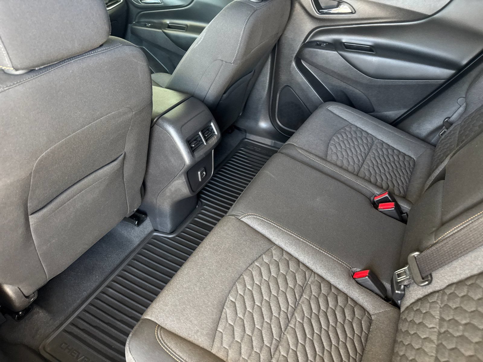 Used 2019 Chevrolet Equinox LT AWD/4WD image 13