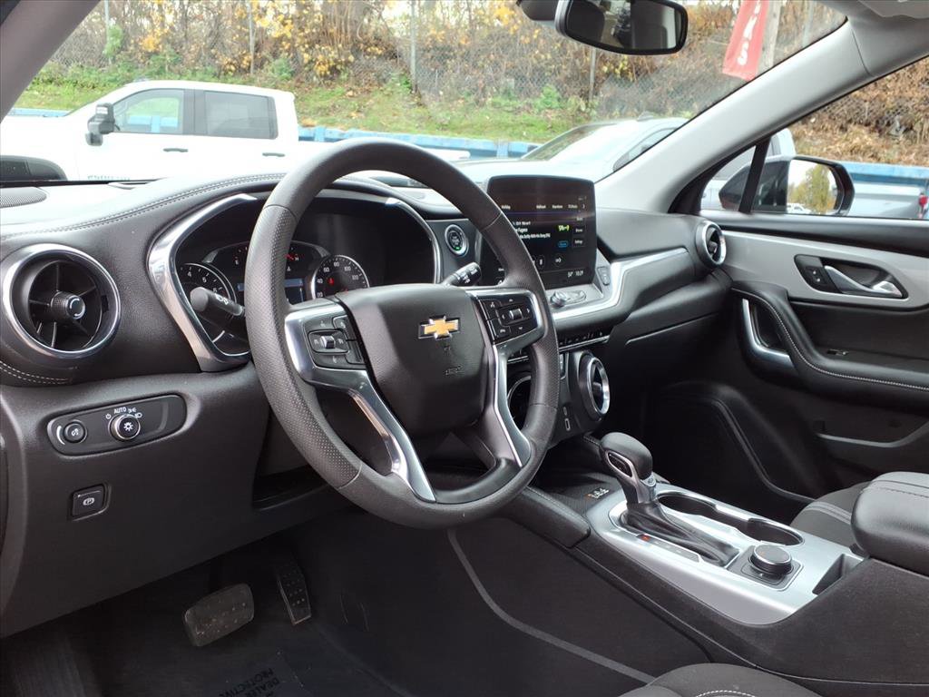 Used 2024 Chevrolet Blazer LT w/ Convenience Package image 10