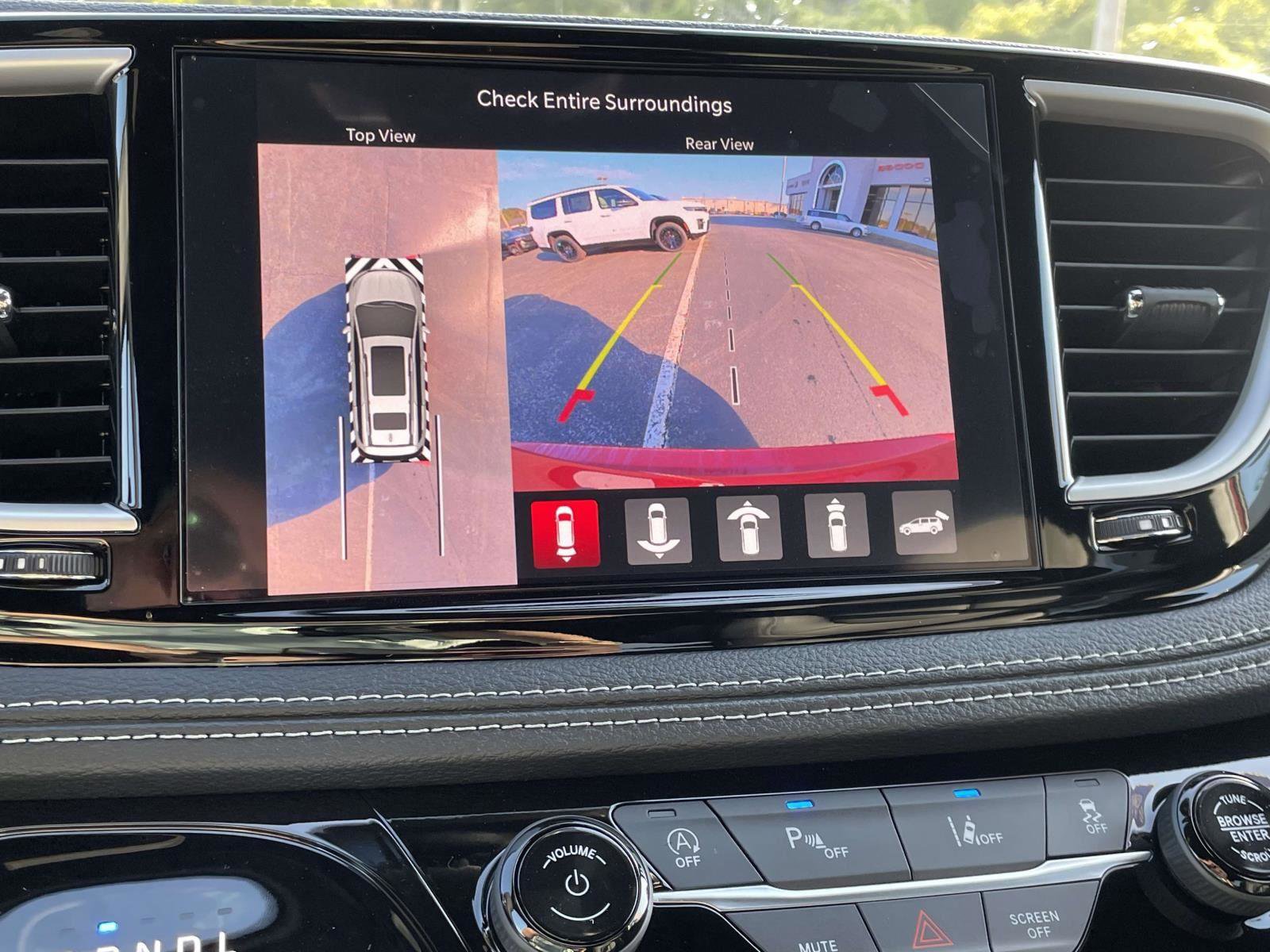 New 2026 Chrysler Pacifica Select FWD image 12