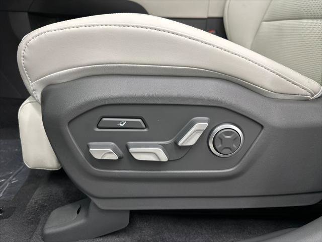 New 2026 Hyundai Santa Fe Calligraphy image 10