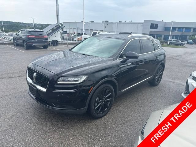 Used 2023 Lincoln Nautilus Reserve w/ Equipment Group 201A AWD/4WD image 1
