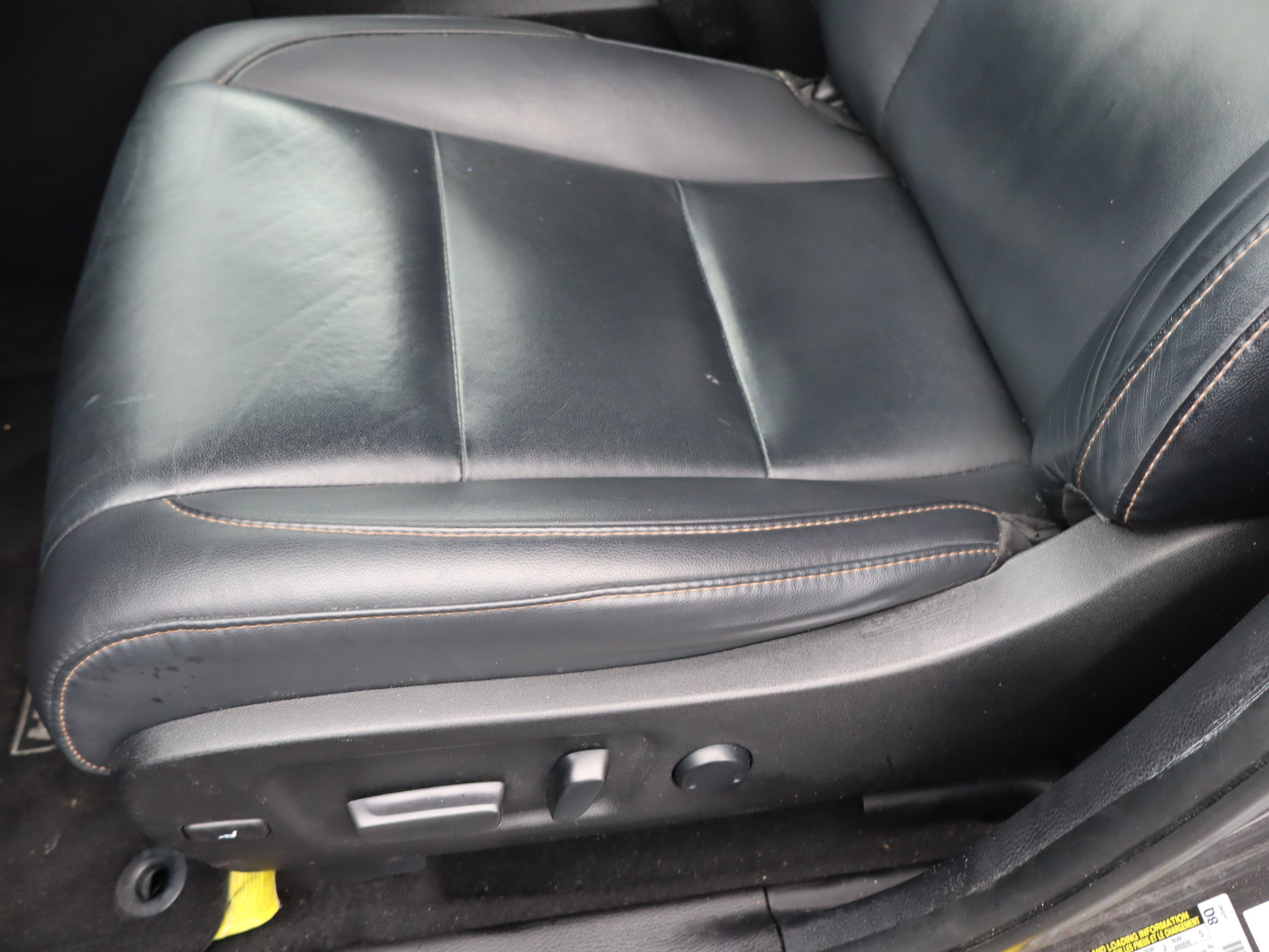 Used 2019 Toyota Highlander XLE image 17