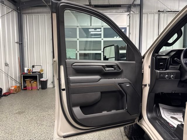 Used 2026 GMC Sierra 2500 AT4 AWD/4WD image 7
