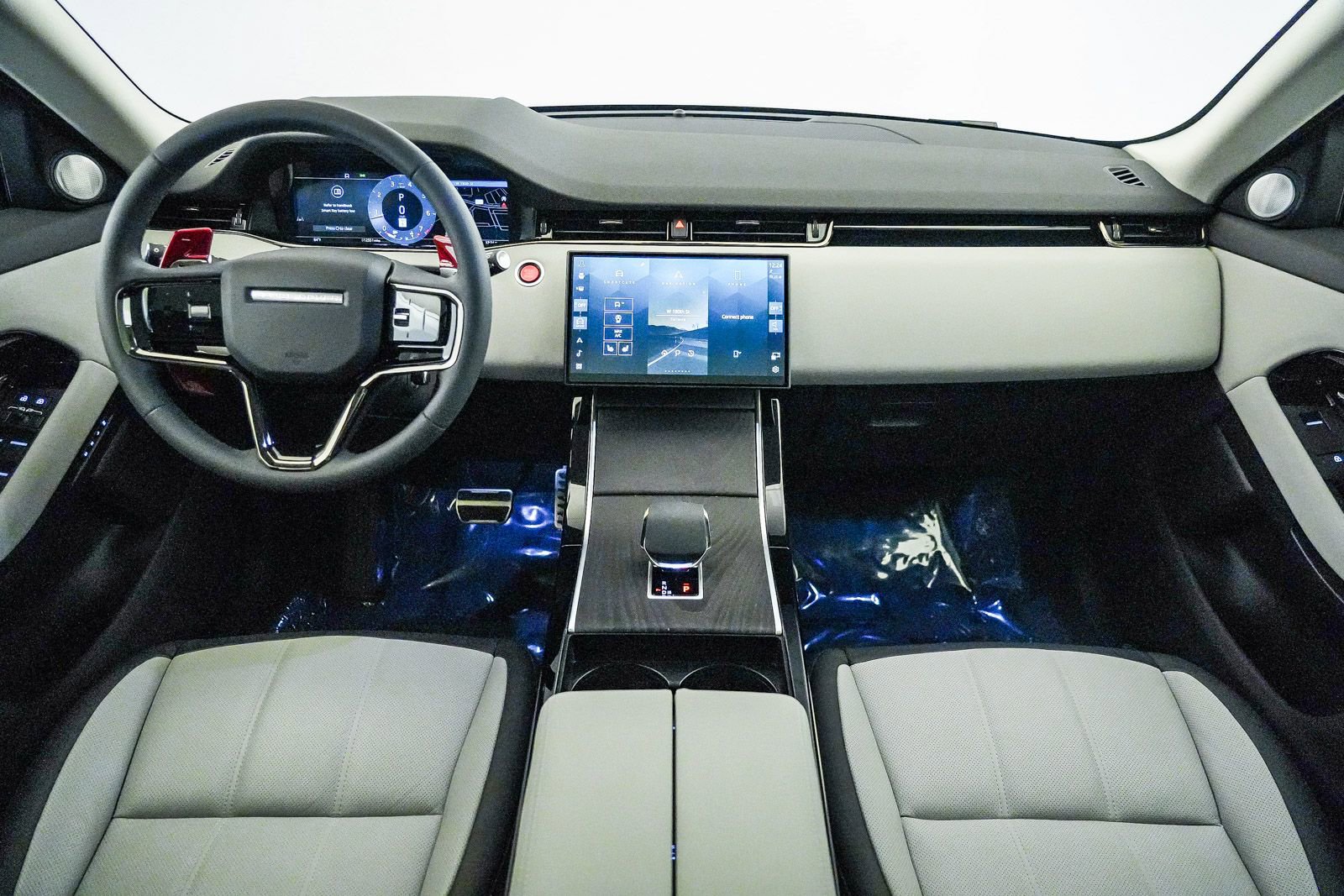Used 2024 Land Rover Range Rover Evoque Dynamic SE AWD/4WD image 13