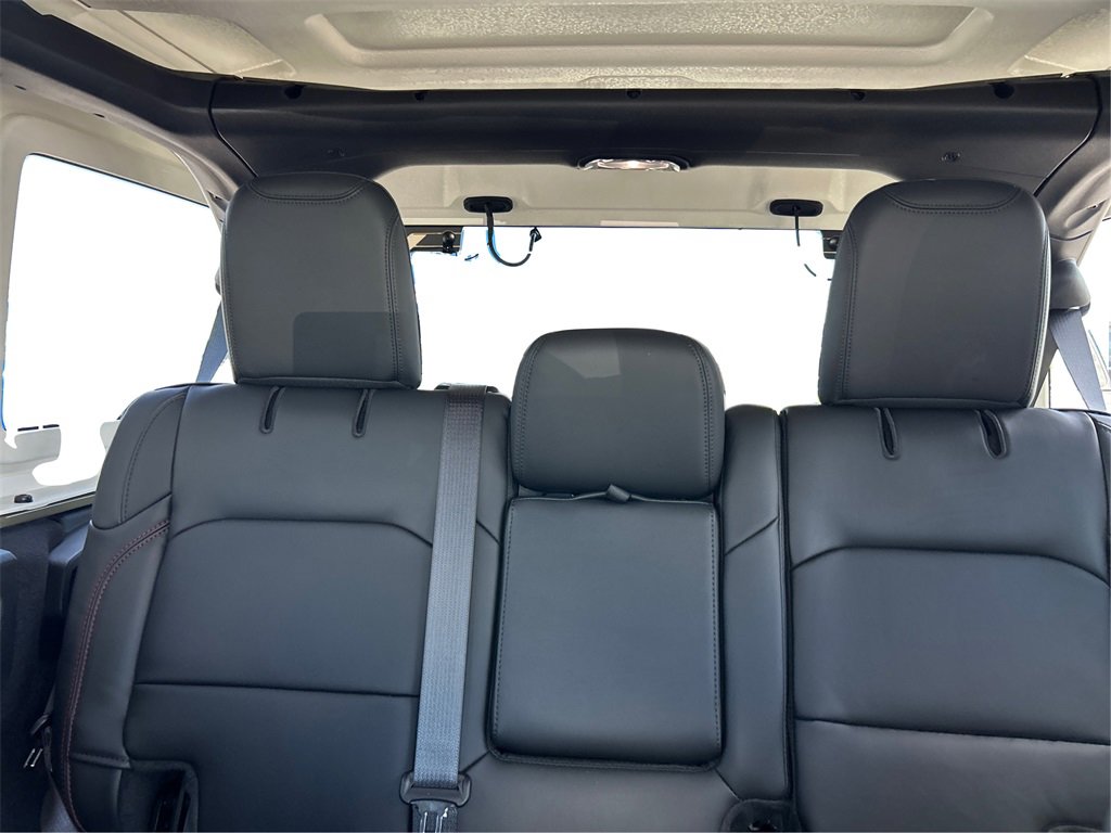 New 2025 Jeep Wrangler Rubicon w/ Technology Group image 15