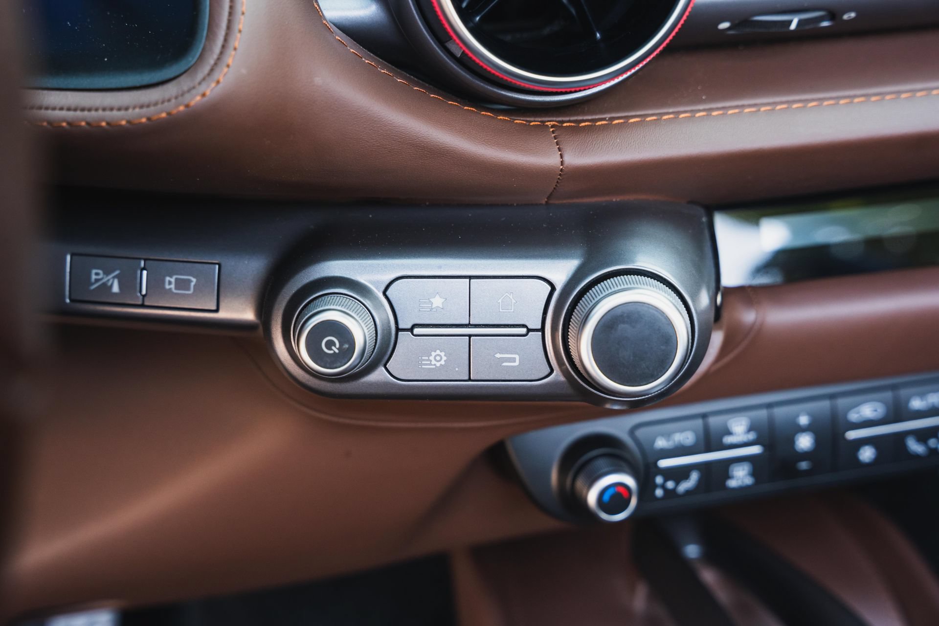 Used 2021 Ferrari 812 GTS RWD image 64