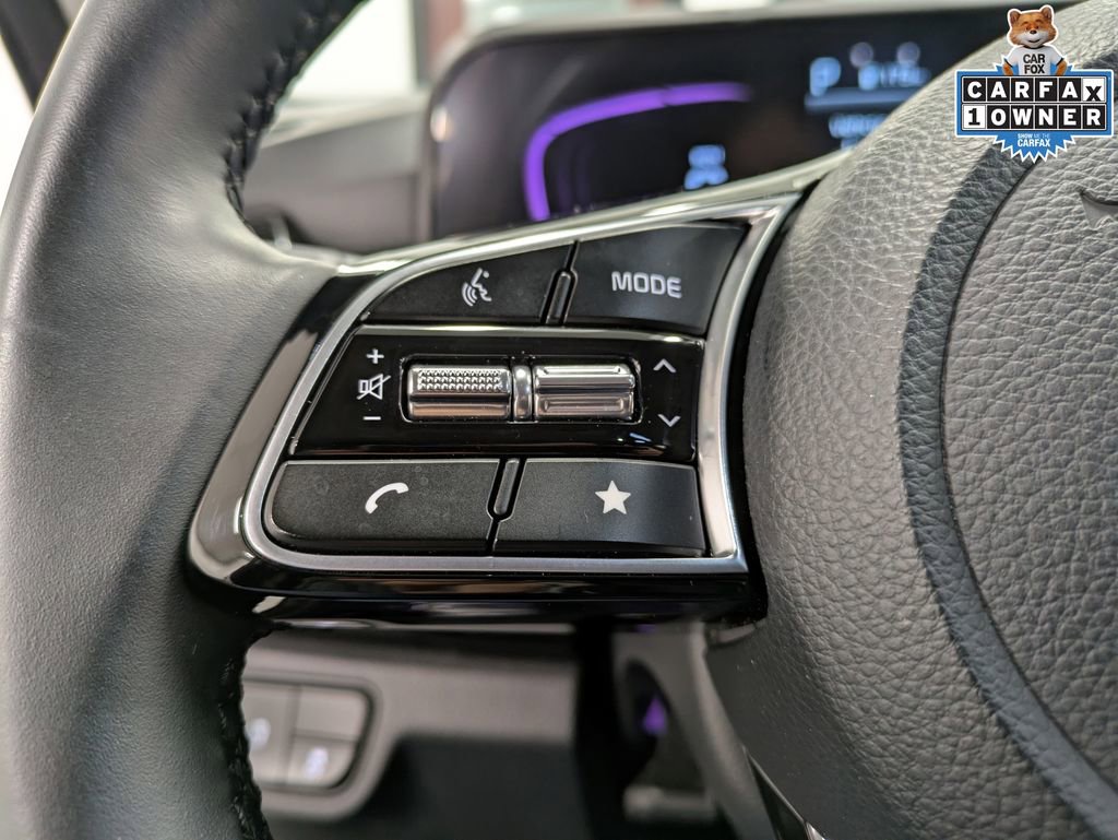 Certified 2025 Kia Seltos S image 17